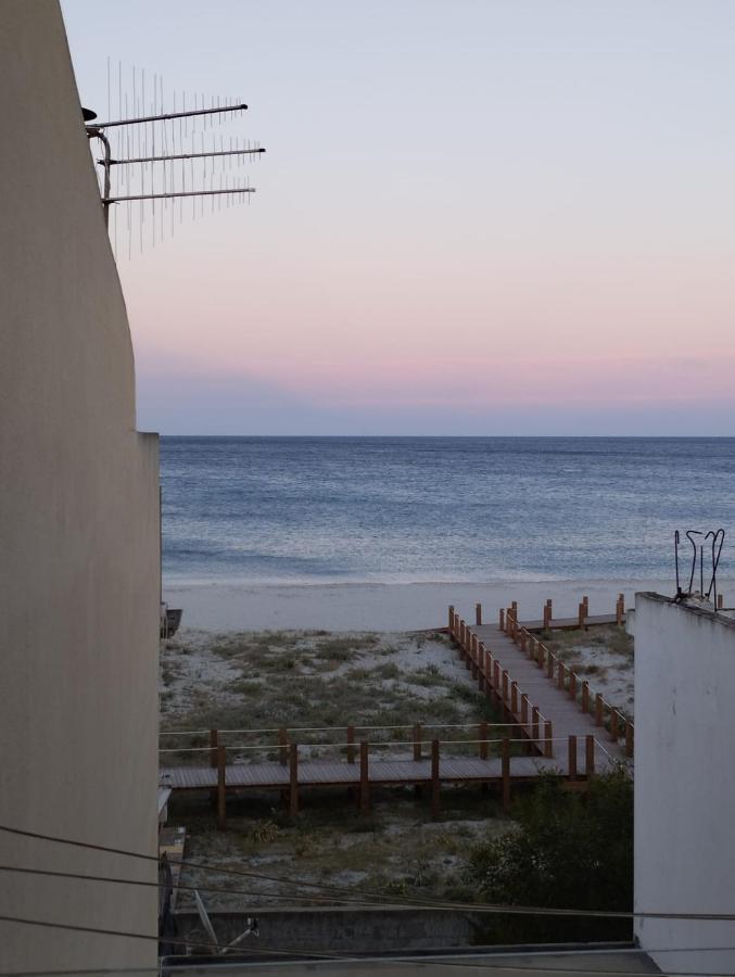 Corona'S Apartment- Fronte Spiaggia La Caletta Zewnętrze zdjęcie