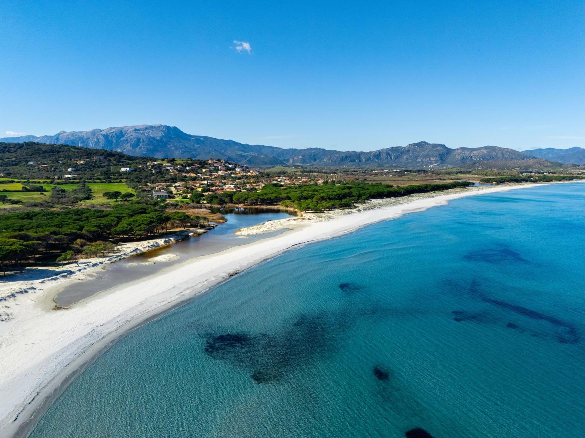 Corona'S Apartment- Fronte Spiaggia La Caletta Zewnętrze zdjęcie