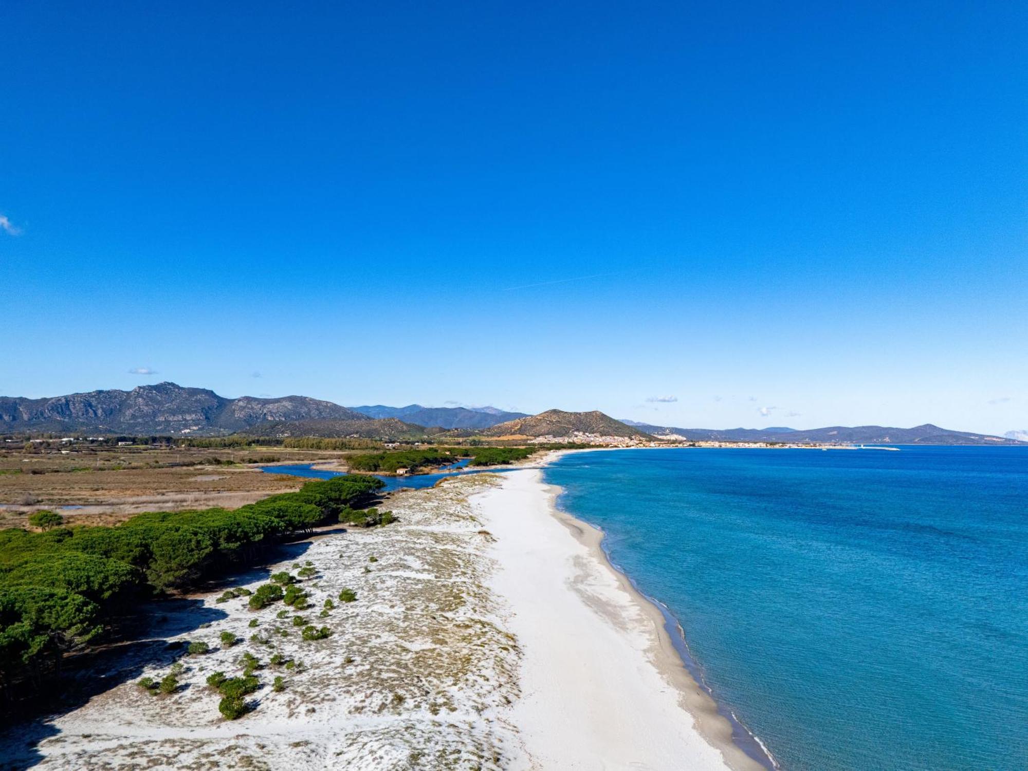 Corona'S Apartment- Fronte Spiaggia La Caletta Zewnętrze zdjęcie