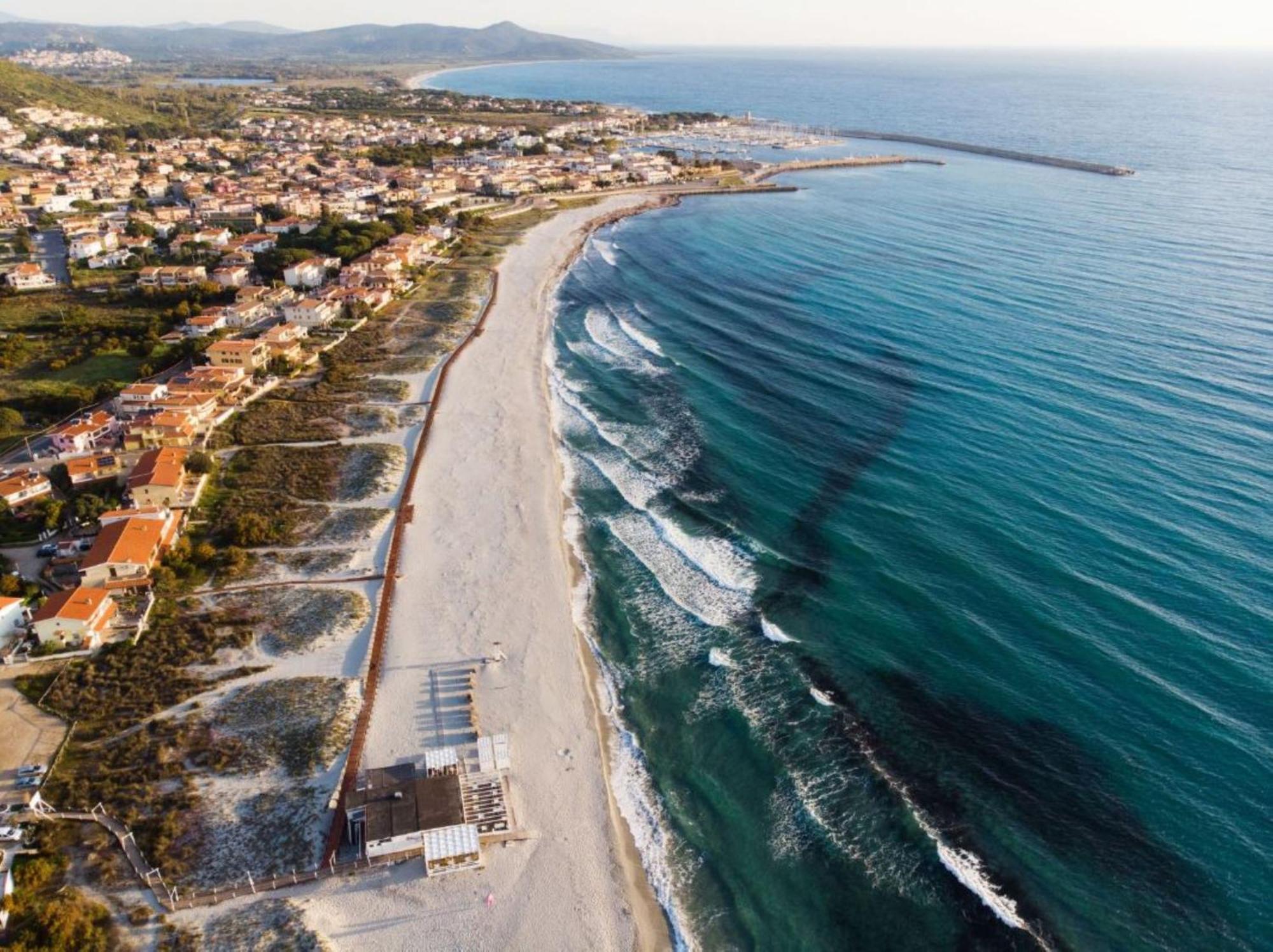 Corona'S Apartment- Fronte Spiaggia La Caletta Zewnętrze zdjęcie