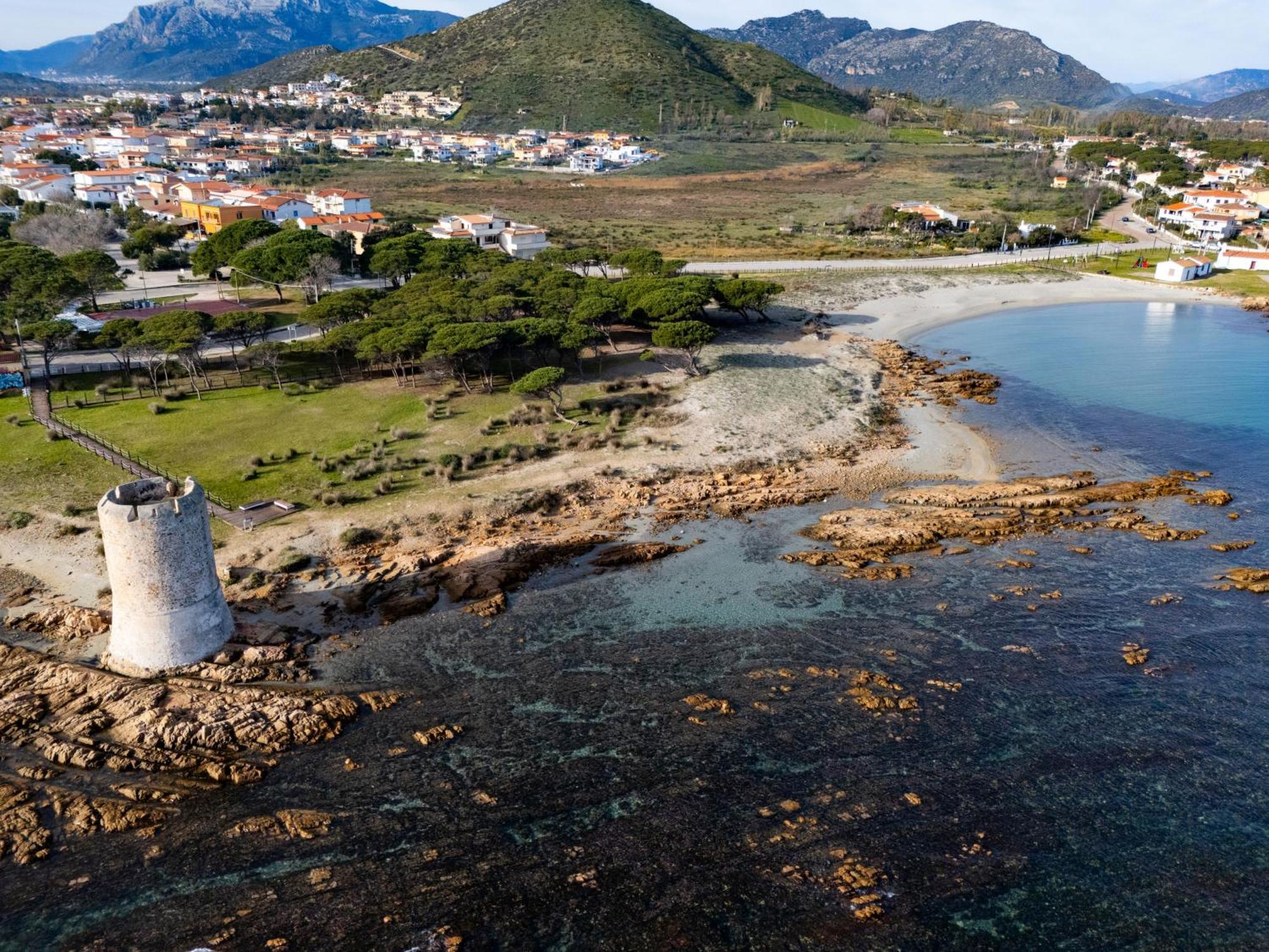 Corona'S Apartment- Fronte Spiaggia La Caletta Zewnętrze zdjęcie